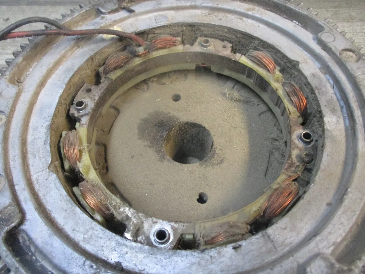 does lawn mower have alternator